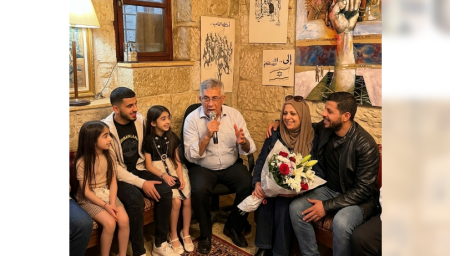 متنفَّس عبرَ القضبان (203)
